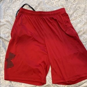 Under armour shorts men’s medium